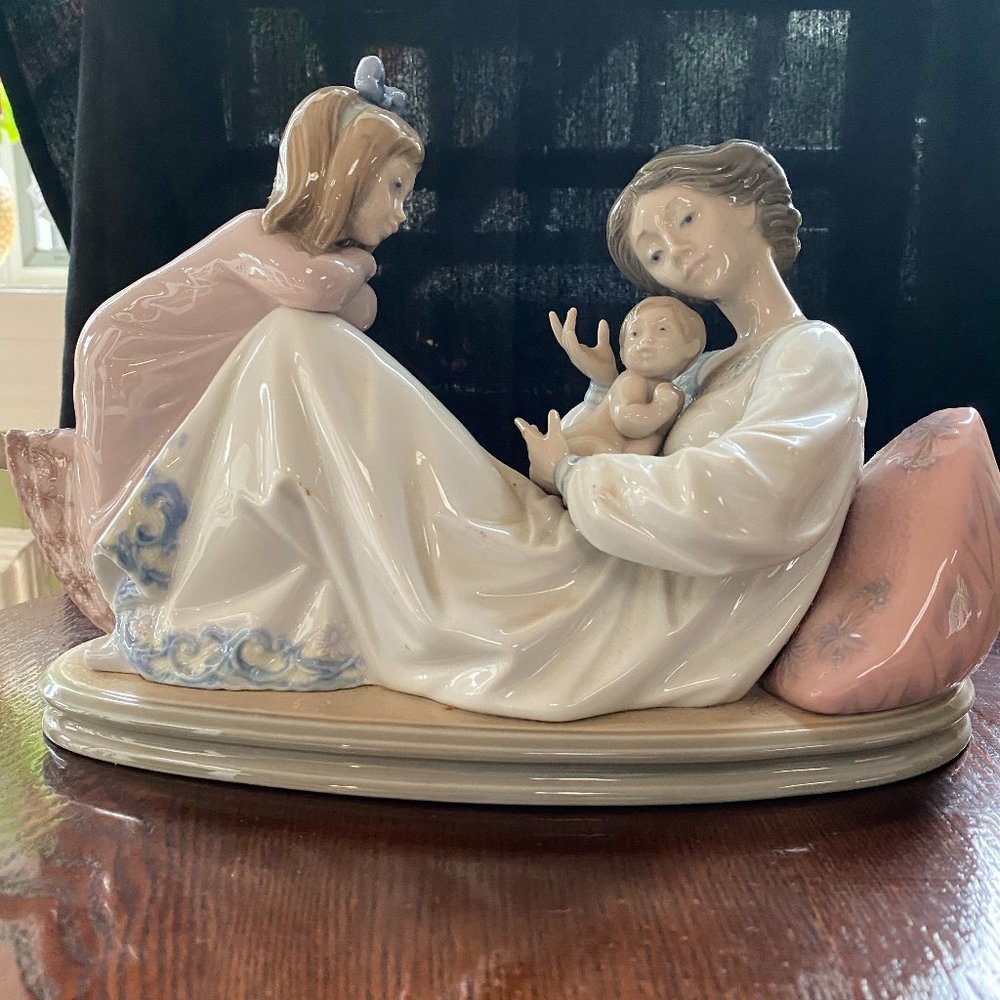 Lladro - Mother Daughter and New Born